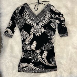 White House Black Market Black & White Paisley V-Neck Tunic